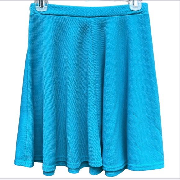NWT White Mark “Mint” Flared Skater Skirt Size Medium - Picture 2 of 8